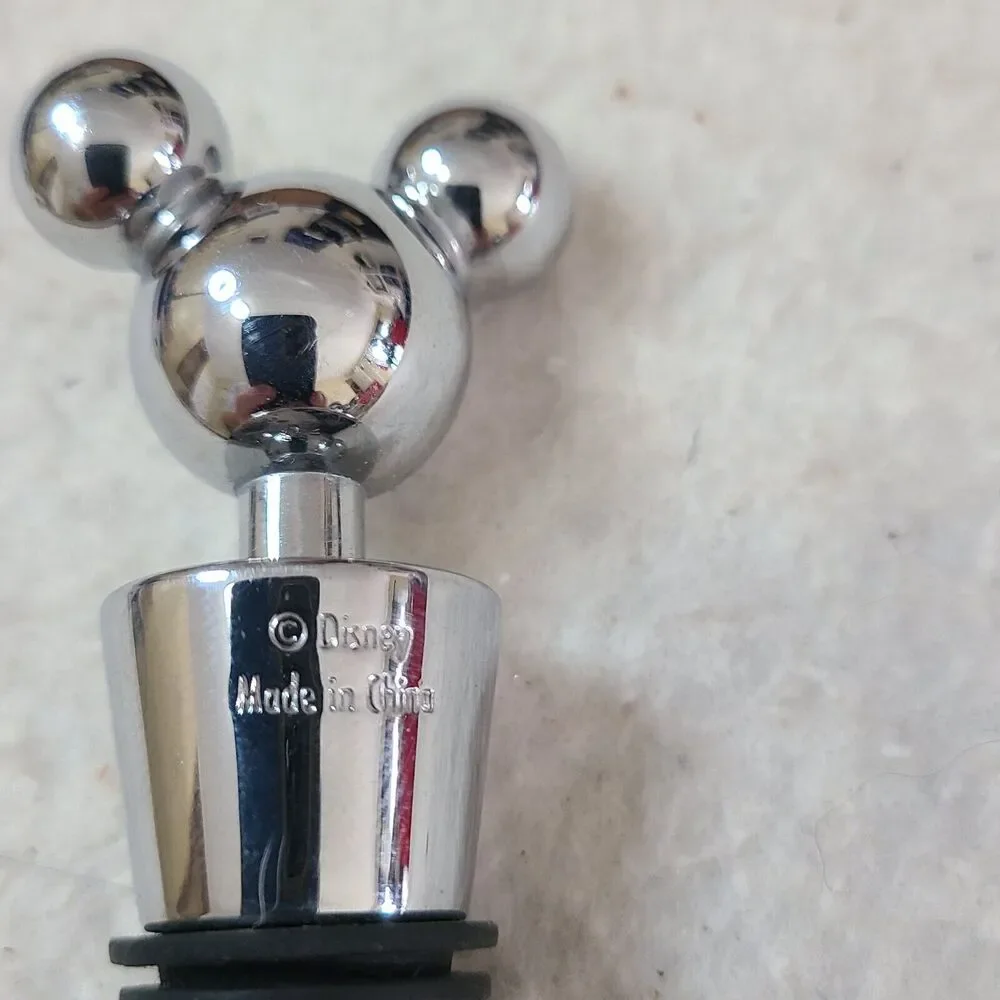 Mickey mouse Is meadow wine cork